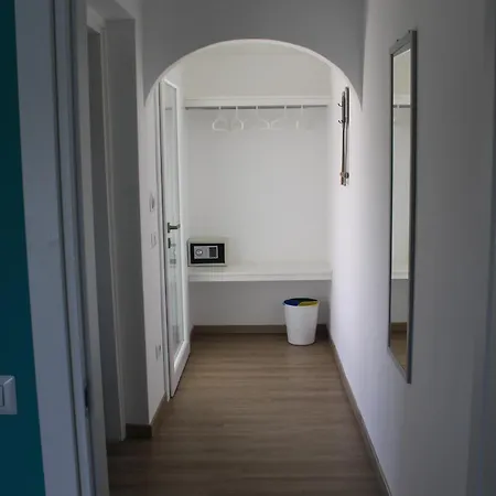 בית הארחה Lido Del Faro 4*