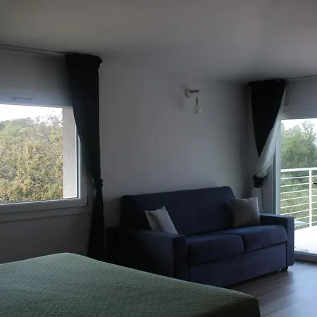 Konukevi Lido Del Faro Olbia