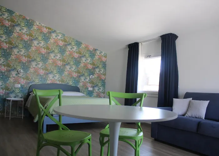 Lido Del Faro Πανσιόν 4*