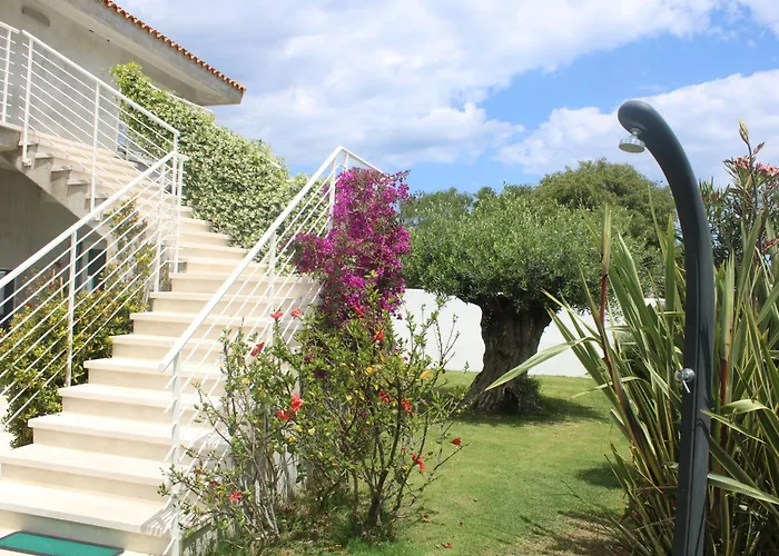 Πανσιόν Lido Del Faro 4*